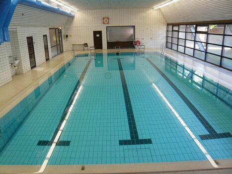 Schwimmhalle GSO Süd